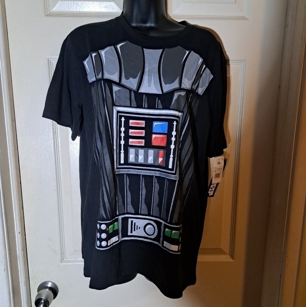 Star Wars NWT T-shirt S/M 5/$25